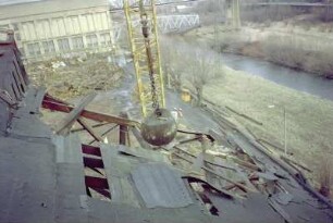 v Kesselhaus 1, Abrissbirne, Labor Leuna, Hochbunker, Hochbrücke, Tiefbrücke, von SW