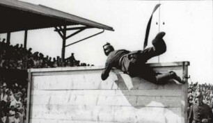 Fünfter Wettkampf für polizeiliche Körperausbildung 17. - 19. Juni 1932 in Karlsruhe