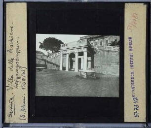Genua, Villa delle Peschiere : Äußere Treppe