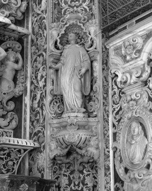 Ausstattung des Presbyteriums — Heiliger Placidus