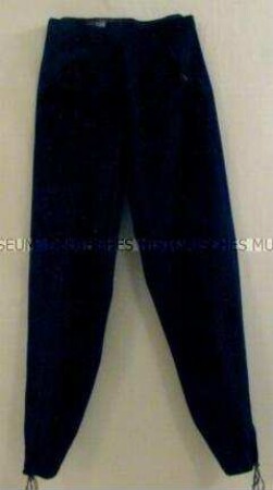 Überfallhose zum Winterdienstanzug eines Hitlerjungen im Landdienst der HJ