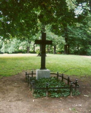 Grabkreuz; Berlin, Lichtenberg