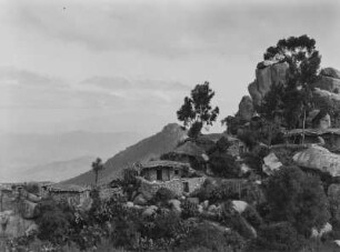 Kloster Debre Bizen : Gebäude des koptischen Klosters Debre Bizen