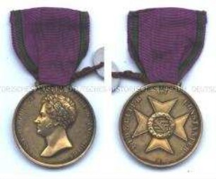Sachsen-Ernestinischer Hausorden, Silberne Verdienstmedaille