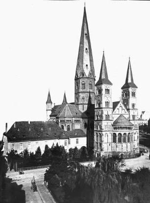 Bonn, St. Martin (sog. Münster), von Südosten