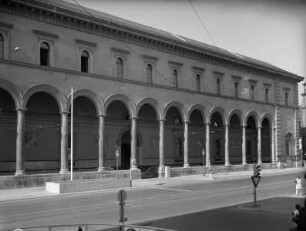 Hauptpost / Ehemaliges Palais Törring