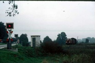Warthausen Lok 251 903 Ausfahrt Güterzug