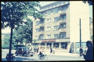 Wohnhaus mit Apotheke