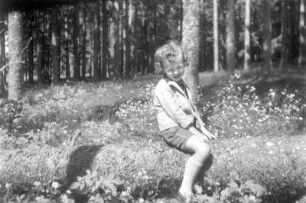 Ramon-Joachim Gerhardt auf einem Waldspaziergang