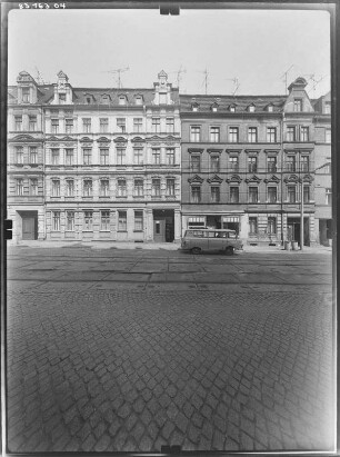 Görlitz-Altstadt, Landeskronstraße. Wohnhäuser mit Laden. Straßenfront