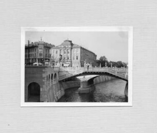 Ljubljana. Stadtteilnsicht mit Drei Brücken (Franzensbrücke) (1842 / Erweiterungsbau 1929; J. Plecnick