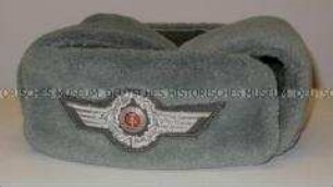 Uniform eines Stabsoffiziers der NVA - Wintermütze
