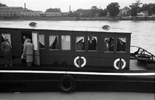 Weil am Rhein: Motorschiff Freiburg; Minister in der Kajüte