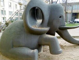 Rutschelefant, Dresden