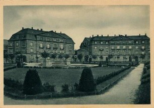 Postkartenalbum mit Motiven von Karlsruhe. "Karlsruhe in Baden. Am Haydn-Platz". Haydnplatz mit Gebäuden