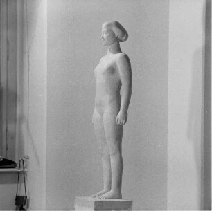 Schwimmerin : Schwimmerin. Gips, getönt (vor 1958; W. Arnold)