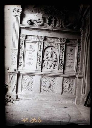Altes Schloss, photographiert Architekt Schmidt, Schlosskirche, Grabmal