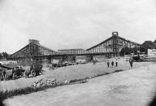 Das Blaue Wunder im Bau : Das Blaue Wunder im Bau. Fotografie (1892; A. Kotzsch). Dresden: Hauptstaatsarchiv Dresden 612/19