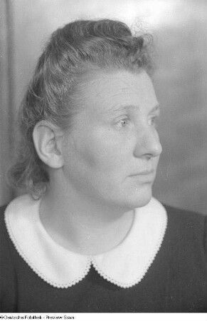 Porträtaufnahmen der Politikerin und Frauenrechtlerin Elli Schmidt, Vorsitzende des Demokratischen Frauenbundes Deutschlands (DFD)