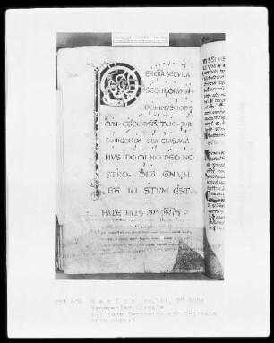 Beneventer Missale — Initiale P (er omnia), Folio 143 verso