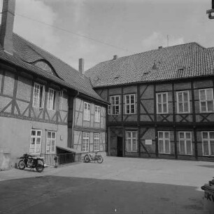 Schwerin. Domhof, erbaut 1514