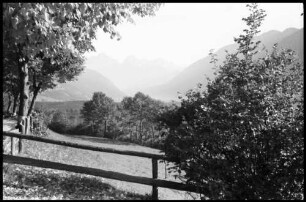 Imst: Gurgl Tal, Blick zum Wettersteingebirge