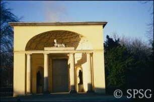 Potsdam, Neuer Garten, Orangerie.