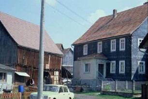Wohnhaus und Scheune