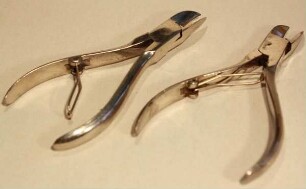 COMIS: NAGELZANGE
