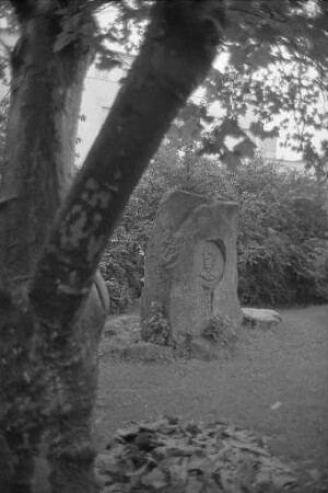 Robert-Haas-Denkmal im Beiertheimer Wäldchen.