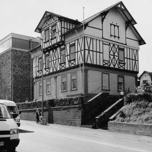 Wohnhaus; Idstein, Wiesbadener Straße 21