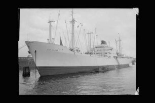 Cap Verde (1956), Frachtschiff (reefer), Hamburg Südamerikanische Dampfschifffahrts-Gesellschaft A/S & Co KG (HSDG), Antwerpen, Bau-Nr. 461