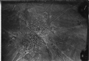 Araber Dorf El Kureje [?, Syrien] am Westabhang des Hauran [Hauran (Bergregion)], östl. v Bosra v. SO