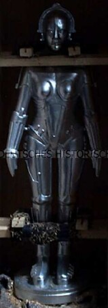Gipsfigur "Maschinen-Maria" aus der Ausstellung "prometheus. menschen - bilder - visionen"