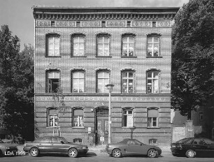 Direktorenwohnhaus der 111. und 186. Gemeindedoppelschule; Berlin, Mitte
