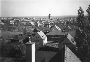Dresden-Hellerau. Blick vom Schulturm auf Klotzsche gegen Wasserturm