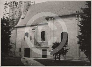 Seitenschiff der katholischen Pfarrkirche Hennersdorf
