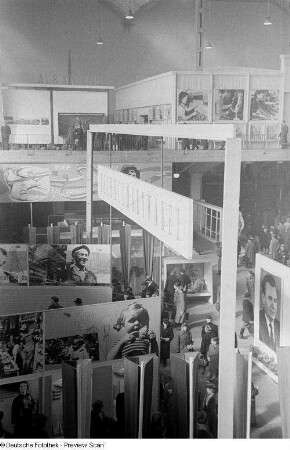 Blick auf die Ausstellungsfläche der Tschechoslowakei