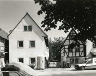 Radebeul, Altkötzschenbroda 21. Ehemaliger Dreiseithof (1751/1850). Wohnstallhaus. und Seitengebäude