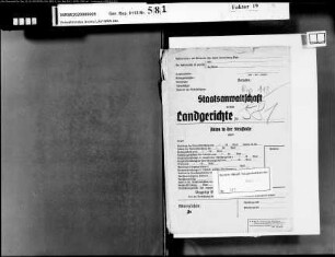 Beklagter: Carl, Peter; Beklagter: Paland, Josef; Beklagter: Lambertz, Andreas; Beklagter: Pütz, Gerda, geb. Tossutti; Beklagter: Agris, Lambert von; Beklagter: Gussen, Jakob; Beklagter: Rösseler, Gertrud, geb. Schleicher; Beklagter: Knops, Josef; Beklagter: Knops, Katharina, geb. Paulus; Beklagter: Müller, Anna, geb. Lennertz; Beklagter: Blingen, Elisabeth, geb. Nellen; Beklagter: Lambertz, Katharina, geb. Kienhello; Beklagter: Mülfarth, Jakob; Beklagter: Hauten, Matthias; Beklagter: Larsch, Albert; Beklagter: Ervens, Josefine, geb. Tervooren; Beklagter: Taeter, Hubertine, geb. Andre; Zeuge: Markow, Paul: Schwarzschlachtung