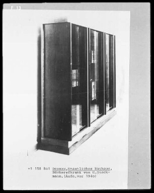 Bücherschrank