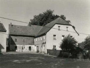 Goldbach-Weickersdorf, Dorfstraße 12. Hakenhof (ehemalige Schneid- und Mahlmühle; 1831)