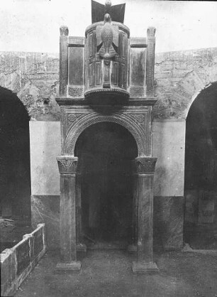 Canosa di Puglia, Kathedrale S. Sabino, Kanzel, Acceptus peccator archidiaconus