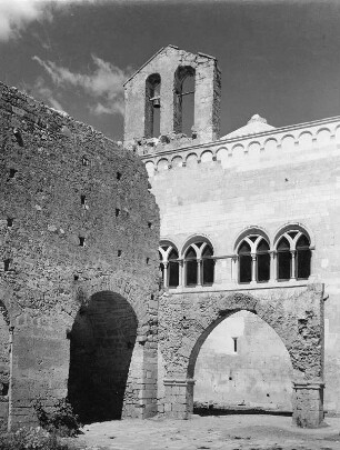 Apulien. Kirche