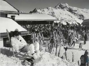 Restaurant-Terasse auf dem Schafberg bei Gargellen, Voralberg