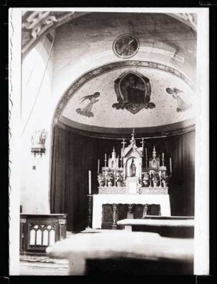 Kirche innen; romanischer Chor vor der Restaurierung