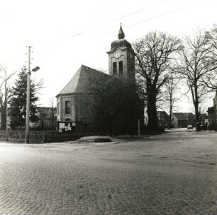 Nochten. Dorfkirche (2. H. 18. Jh., Turm 1910)