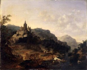 Bergige Flusslandschaft mit Schloss und Fischerbooten