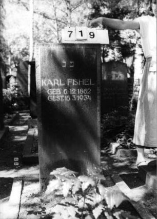 Grabstein 719