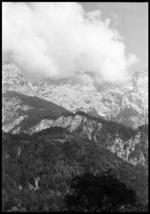 Werfen: Wolken im Tennengebirge, bei Werfen